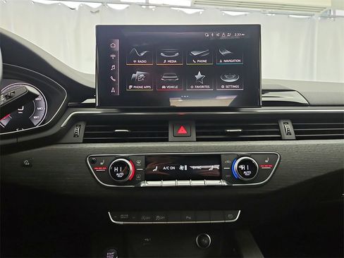 Used 2022 Audi A4 2.0T Premium Plus image 18