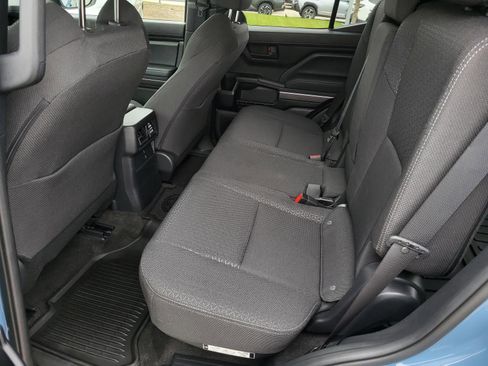 Used 2025 Toyota 4Runner SR5 RWD image 12