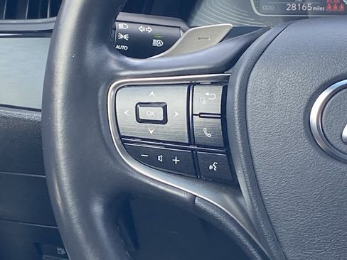 Used 2025 Lexus ES 350 w/ Accessory Package (Z2) FWD image 17