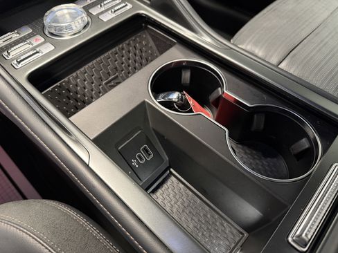 Used 2024 Lincoln Nautilus Reserve w/ Equipment Group 202A image 20