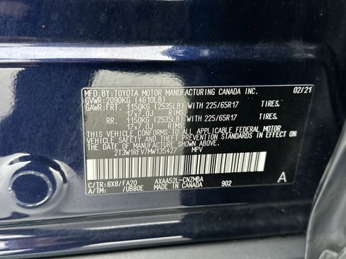 Used 2021 Toyota RAV4 XLE FWD image 35