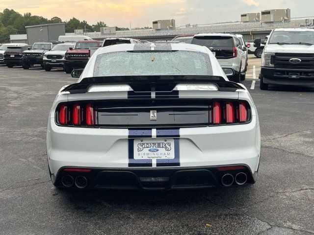 Used 2019 Ford Mustang Shelby GT350 w/ Technology Package RWD image 5