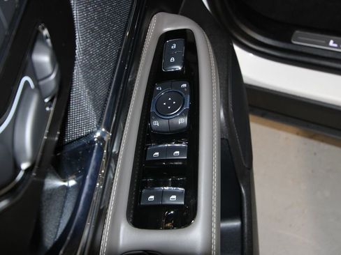 Used 2024 Lincoln Corsair Grand Touring w/ Equipment Group 302A image 6