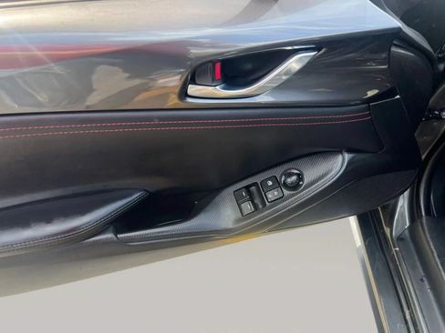 Used 2018 MAZDA MX-5 Miata Grand Touring RWD image 12