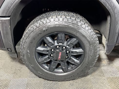 Used 2024 GMC Sierra 3500 AT4 w/ AT4 Premium Plus Package image 27