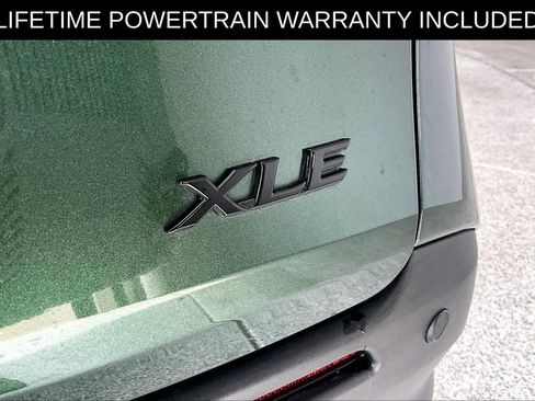 Used 2025 Toyota Sienna XLE Woodland Edition AWD/4WD image 40