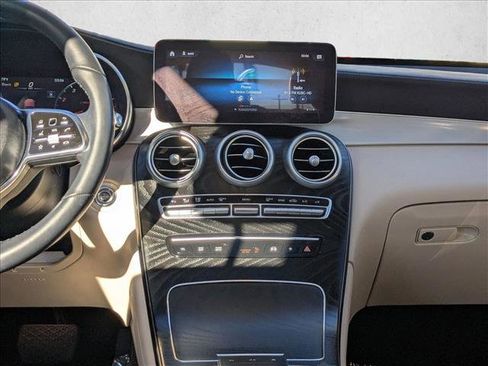 Used 2023 Mercedes-Benz GLC 300 4MATIC Coupe image 15