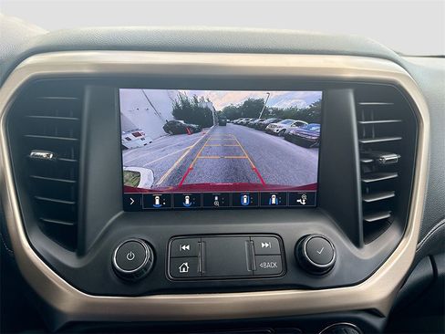Used 2020 GMC Acadia Denali w/ Technology Package image 15