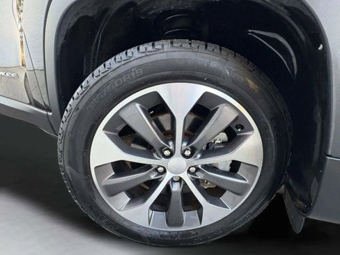 Used 2022 Jeep Cherokee Limited w/ Elite Package image 57