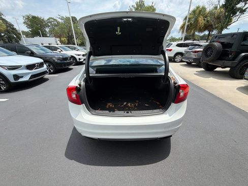Used 2016 Volvo S60 T5 Premier w/ Climate Package FWD image 20