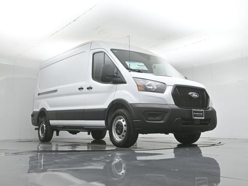 New 2026 Ford Transit 250 148 Medium Roof w/ Load Area Protection Package RWD image 44