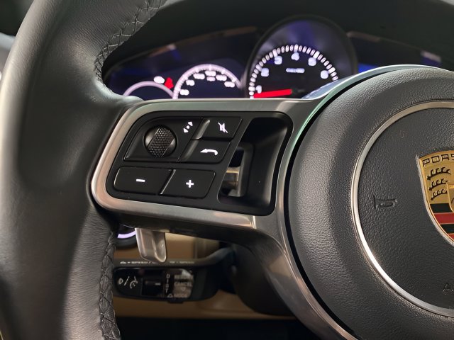 Used 2023 Porsche Cayenne AWD/4WD image 33
