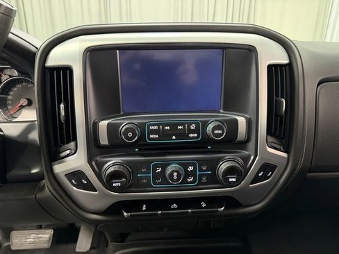 Used 2019 GMC Sierra 1500 SLE w/ SLE Value Package image 12