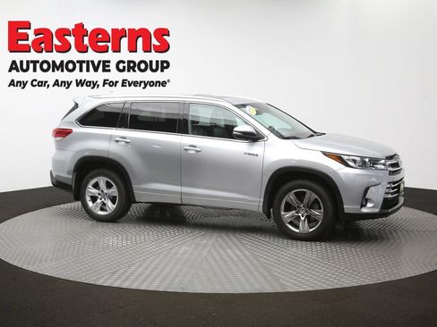Used 2019 Toyota Highlander Limited w/ Carpet Mat Package (TMS) AWD/4WD image 53