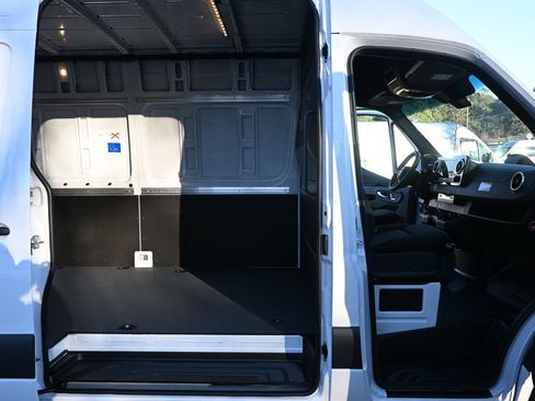 Used 2026 Mercedes-Benz Sprinter 3500 image 21
