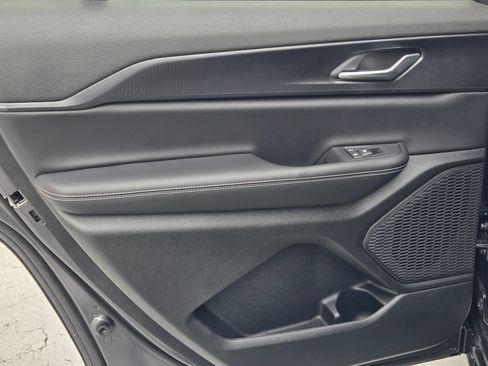 New 2026 Jeep Grand Cherokee L Laredo RWD image 31