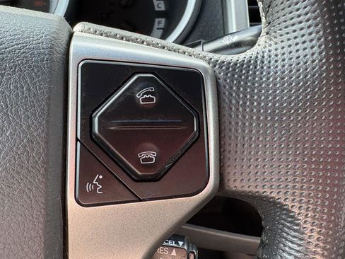 Used 2014 Toyota Tacoma 4x4 Double Cab w/ TRD Sport Package image 9