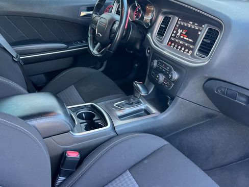 Used 2022 Dodge Charger R/T w/ Performance Handling Group image 17