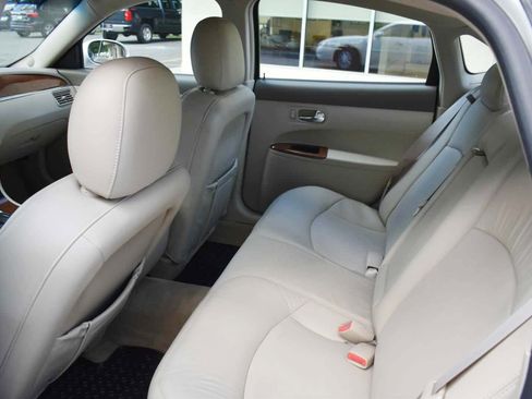 Used 2005 Buick LaCrosse CXL FWD image 13