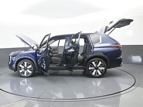 New 2026 Mitsubishi Outlander SE image 74