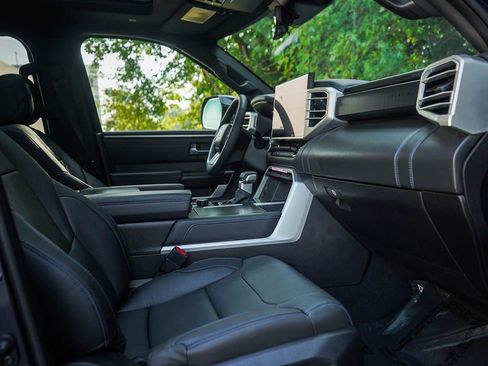 New 2024 Toyota Tundra Platinum AWD/4WD image 9