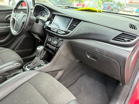 Used 2018 Buick Encore Preferred AWD/4WD image 39