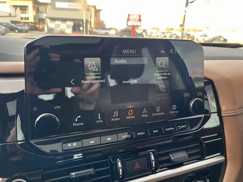 Certified 2024 Nissan Pathfinder Platinum image 23