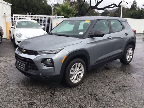 Used 2023 Chevrolet TrailBlazer LS w/ LPO, Blackout Package image 2