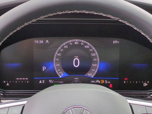 New 2025 Volkswagen Taos S image 15