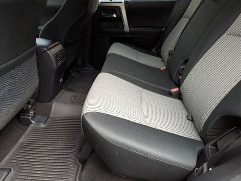 Used 2022 Toyota 4Runner SR5 AWD/4WD image 18