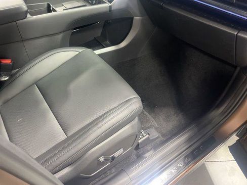 New 2025 Hyundai Santa Fe Calligraphy AWD/4WD image 28
