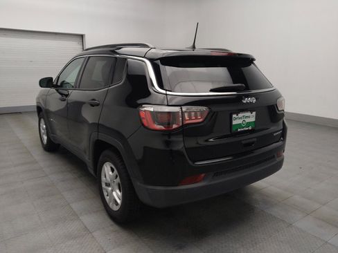 Used 2019 Jeep Compass Sport image 5