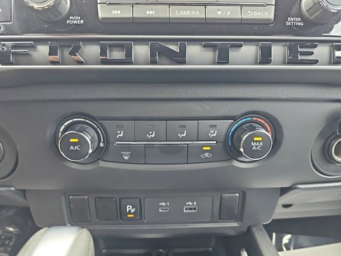Used 2026 Nissan Frontier SV w/ Tow Package RWD image 26