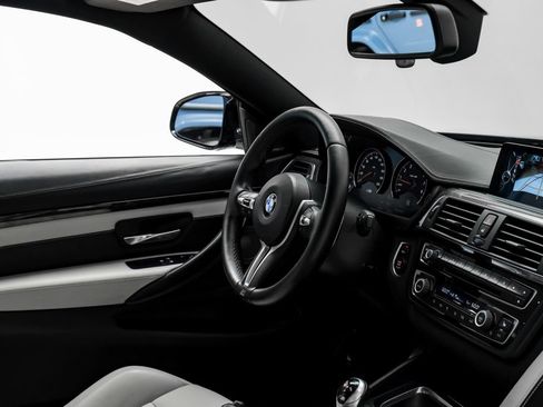 Used 2016 BMW M4 Coupe RWD image 20