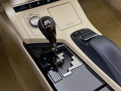 Used 2014 Lexus ES 350 w/ Ultra Luxury Package image 19