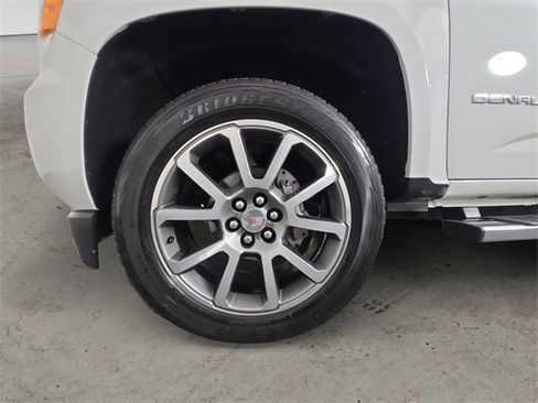 Used 2020 GMC Canyon Denali image 14
