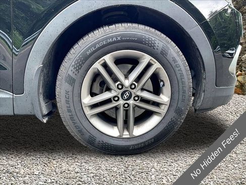 Used 2018 Hyundai Santa Fe Sport AWD/4WD image 9