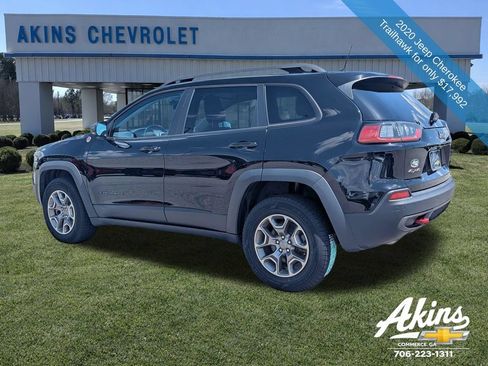 Used 2020 Jeep Cherokee Trailhawk w/ Comfort/Convenience Group AWD/4WD image 7