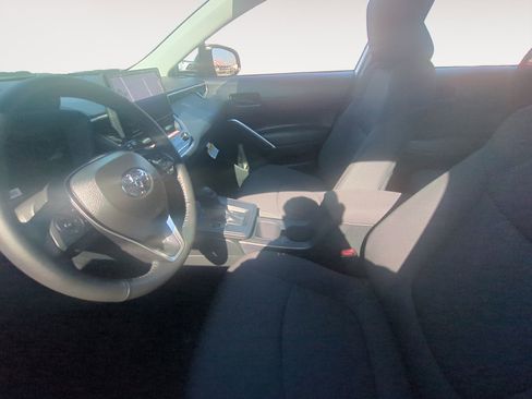 New 2026 Toyota Corolla Cross LE image 9