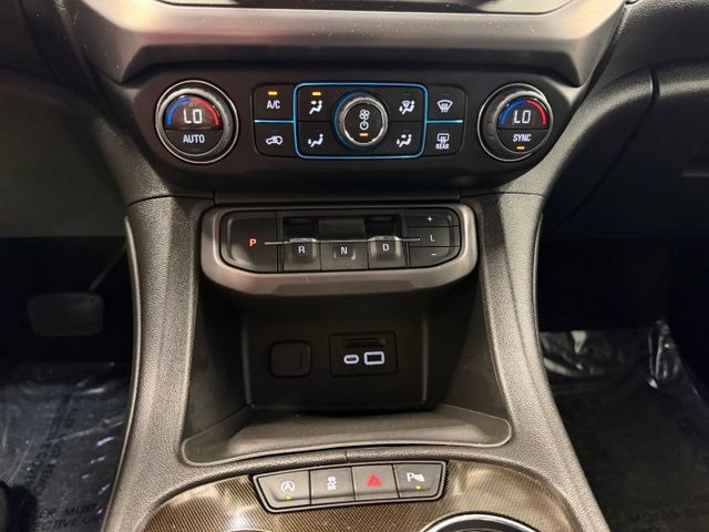 Used 2023 GMC Acadia AT4 w/ GMC Pro Grade Package AWD/4WD image 25