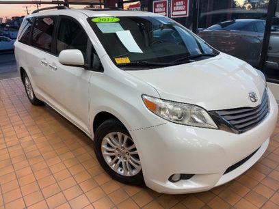 Used 2017 Toyota Sienna XLE