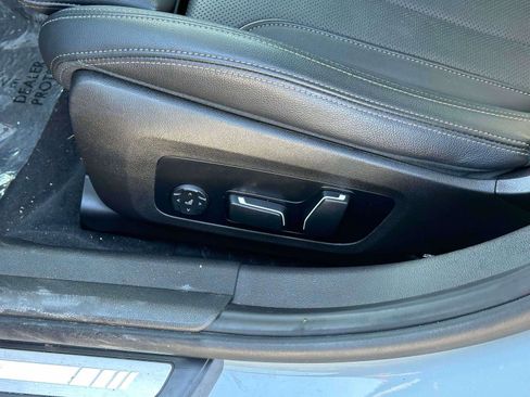 Used 2024 BMW 330i xDrive Sedan image 19
