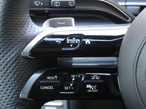 New 2026 Mercedes-Benz GLS 450 4MATIC image 28