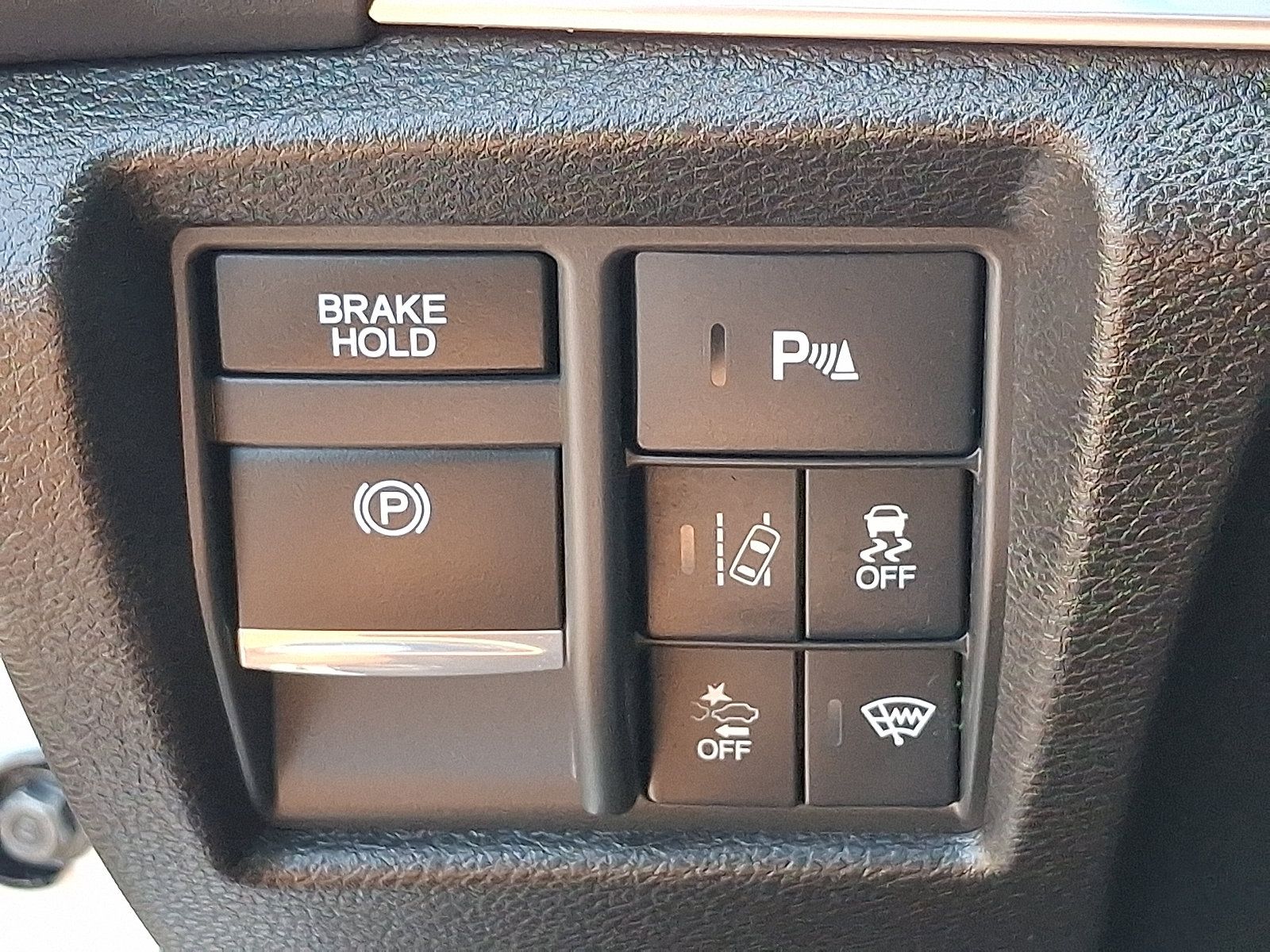 Used 2018 Acura MDX w/ Advance Package AWD/4WD image 25