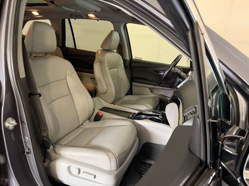 Used 2019 Honda Pilot Elite image 25