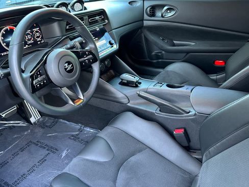 Used 2024 Nissan Z Performance w/ Floor Mat Package image 9