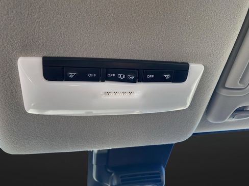 New 2025 Nissan Versa SV image 23