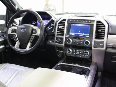 Used 2020 Ford F250 Platinum w/ FX4 Off-Road Package image 24