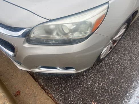 Used 2015 Chevrolet Malibu LT image 3