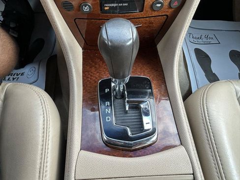 Used 2008 Cadillac SRX w/ Utility Package AWD/4WD image 24